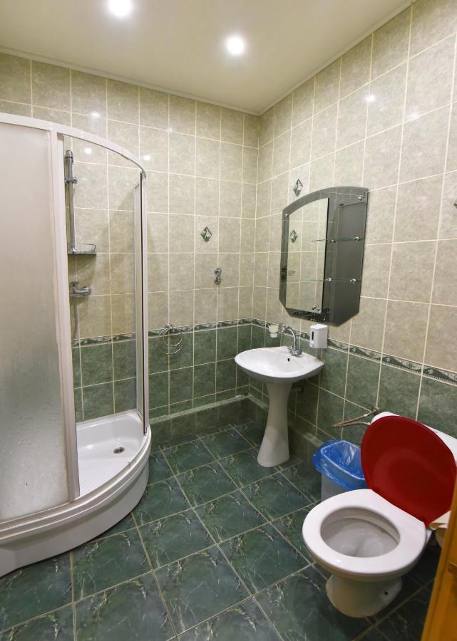 Sport Hotel Pinsk Eksteriør bilde