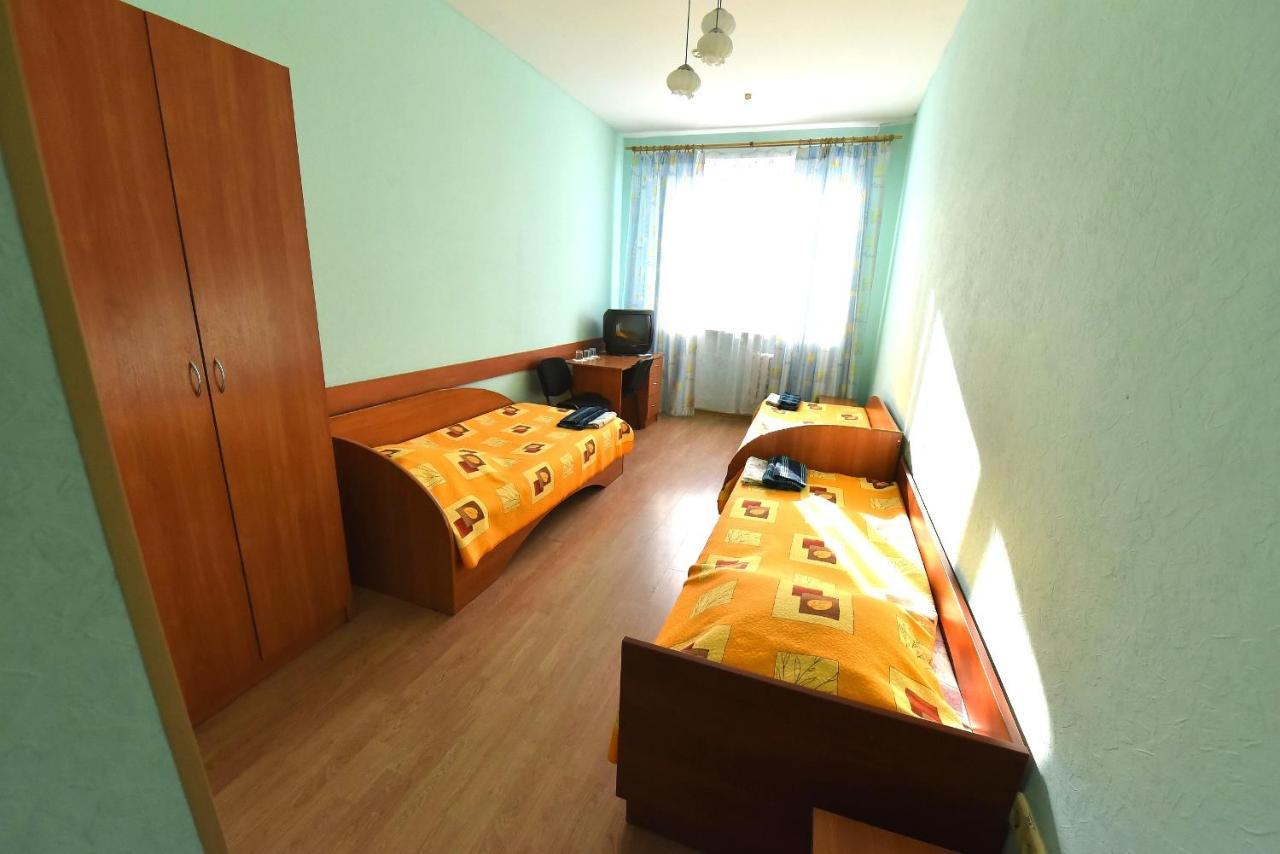 Sport Hotel Pinsk Eksteriør bilde