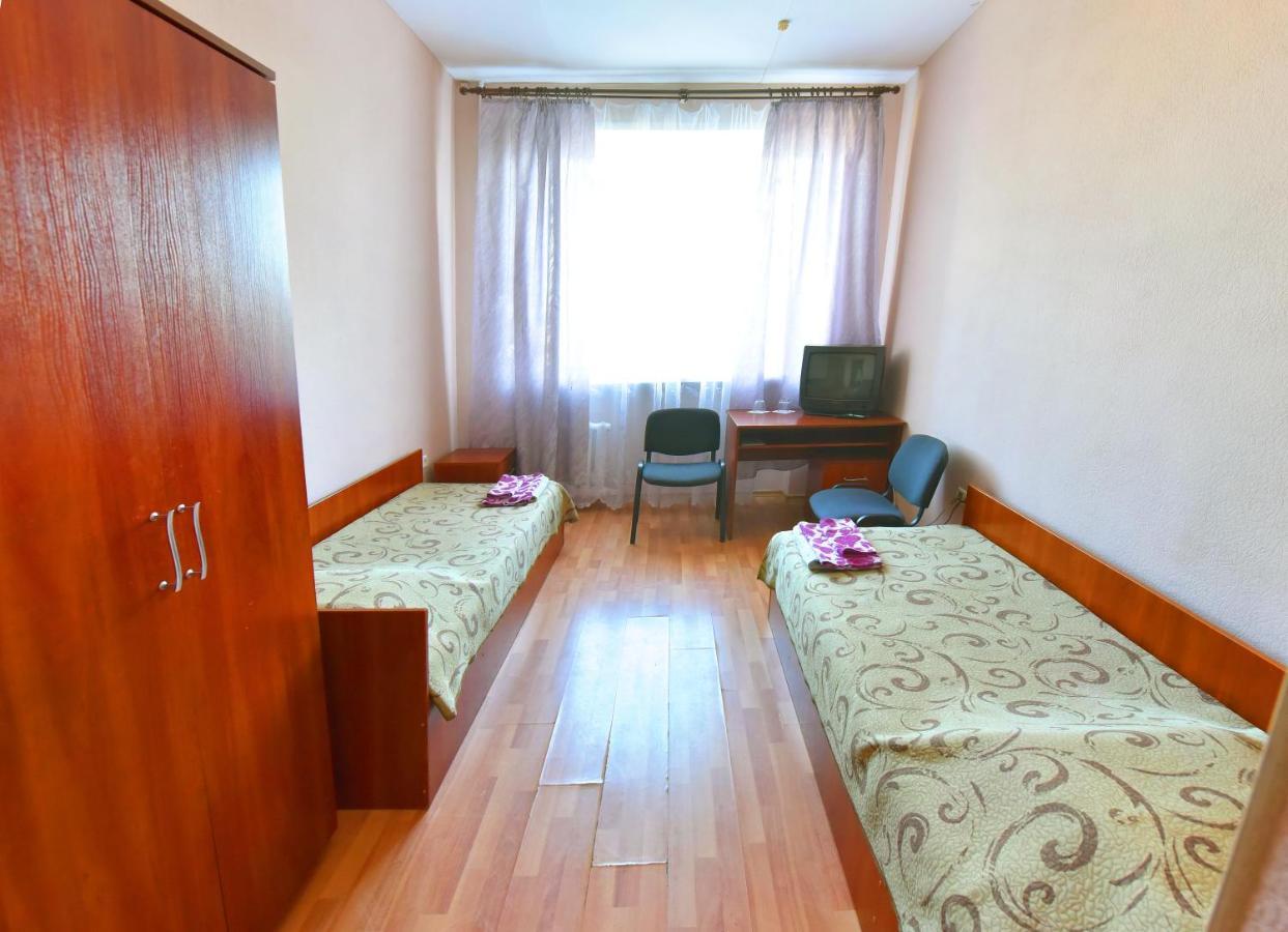 Sport Hotel Pinsk Eksteriør bilde