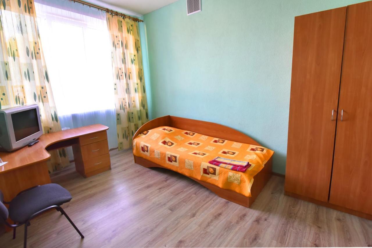 Sport Hotel Pinsk Eksteriør bilde