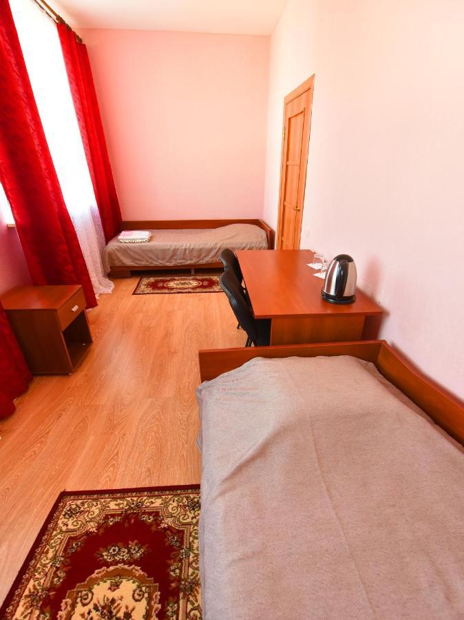 Sport Hotel Pinsk Eksteriør bilde